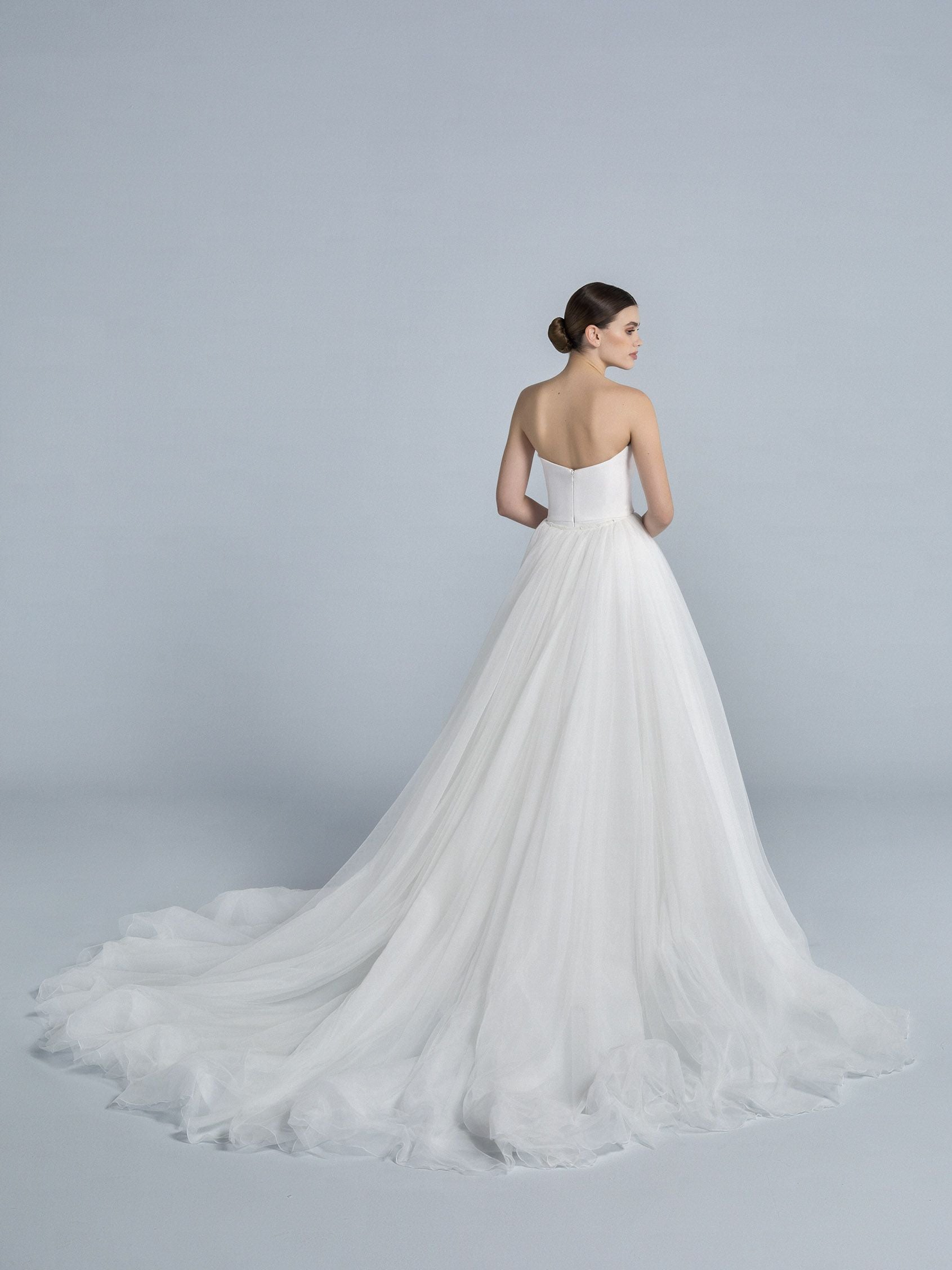 SOBREFALDA EXTRAIBLE PRONOVIAS EN ELHA ELHAnovias